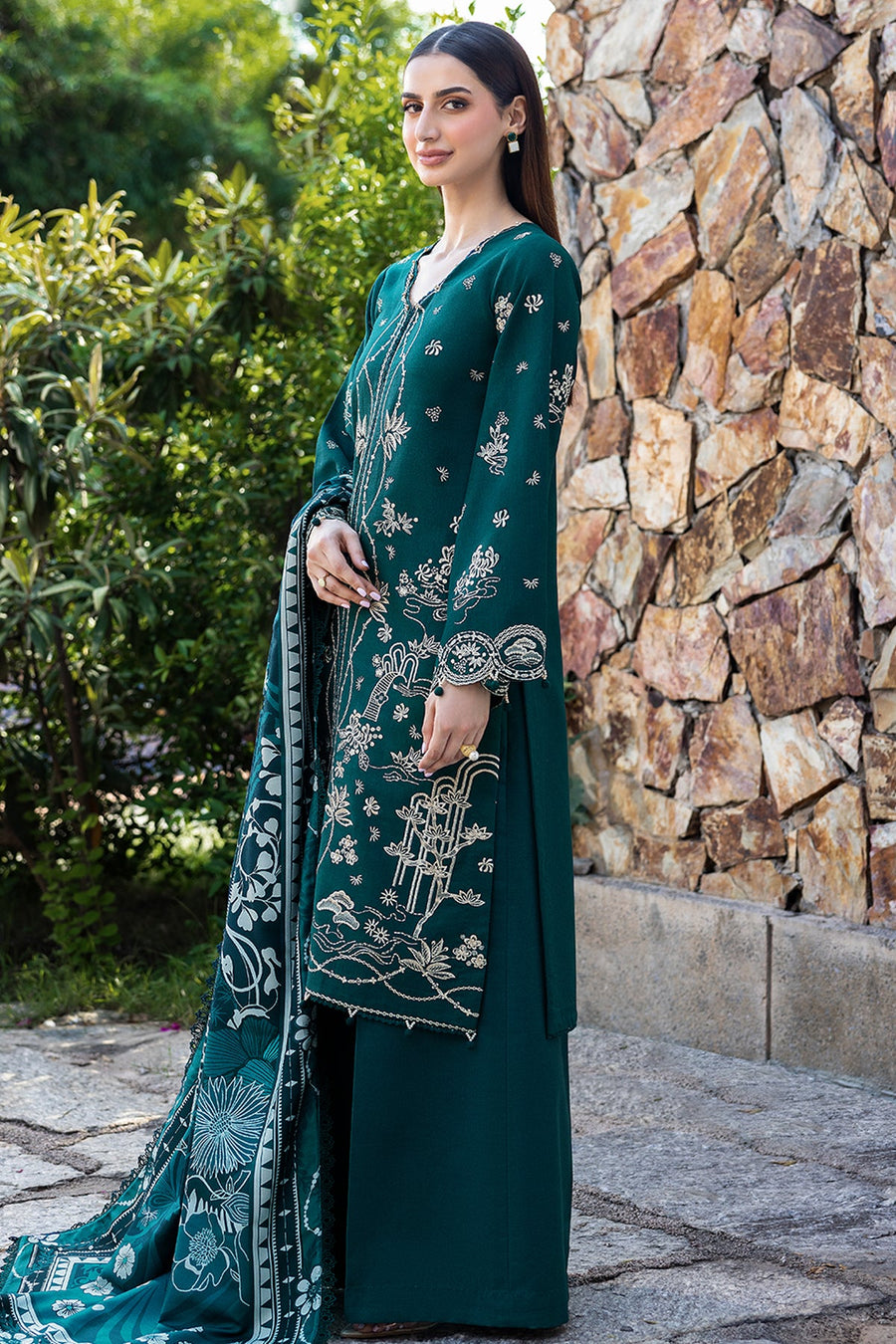 Farasha Embroidered Khaddar Unstitched 3Pc Suit - Viona