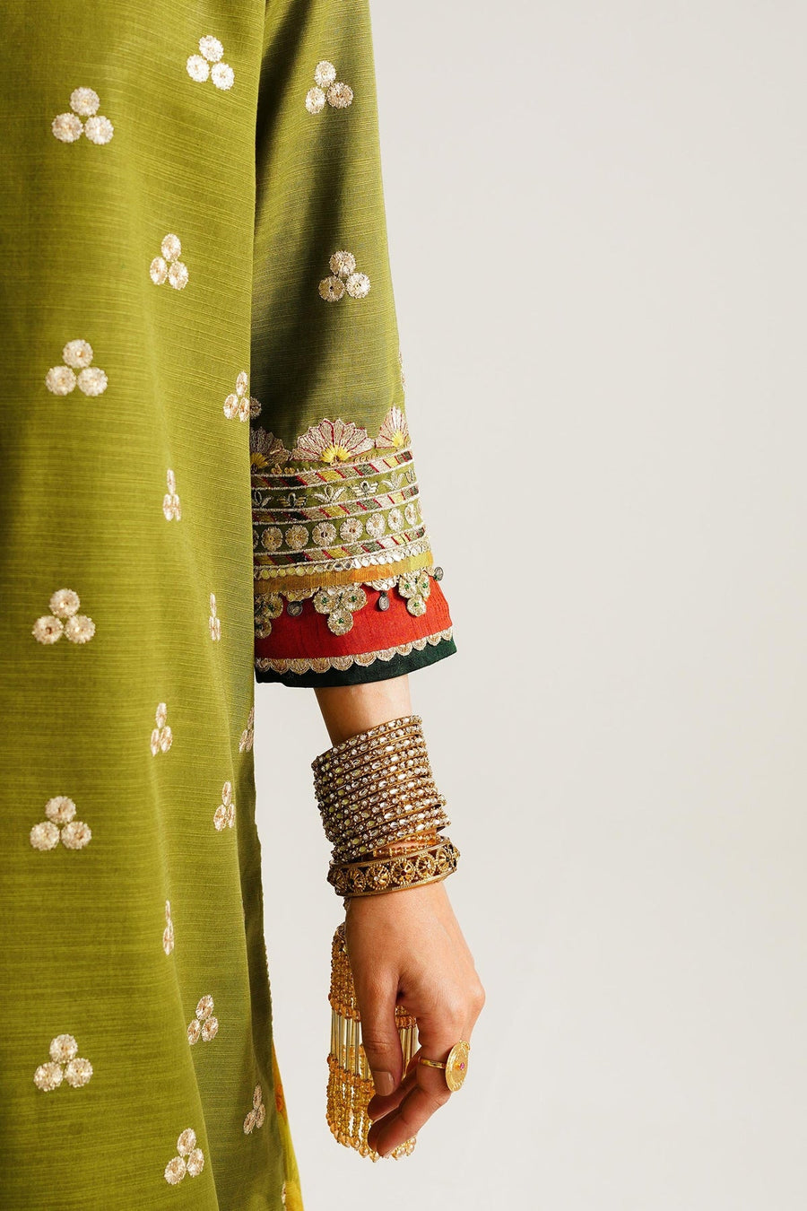 Zara Shahjahan Winter Unstitched Embroidered Khaddar 3Pc Suit WS23-D6