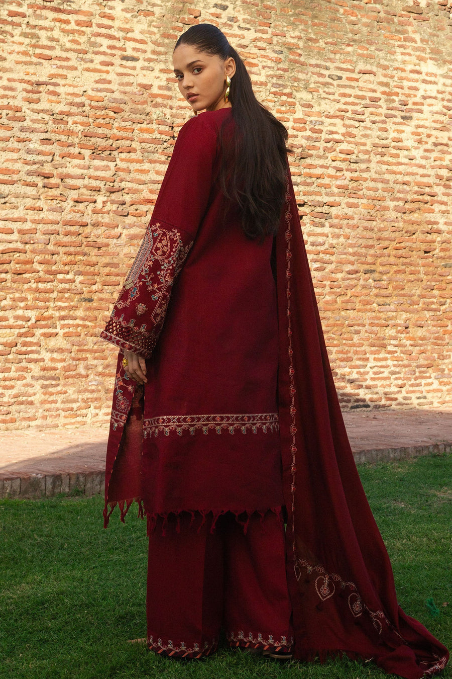 Zara Shahjahan Embroidered Khaddar Unstitched 3Pc Suit D-08 RAHA