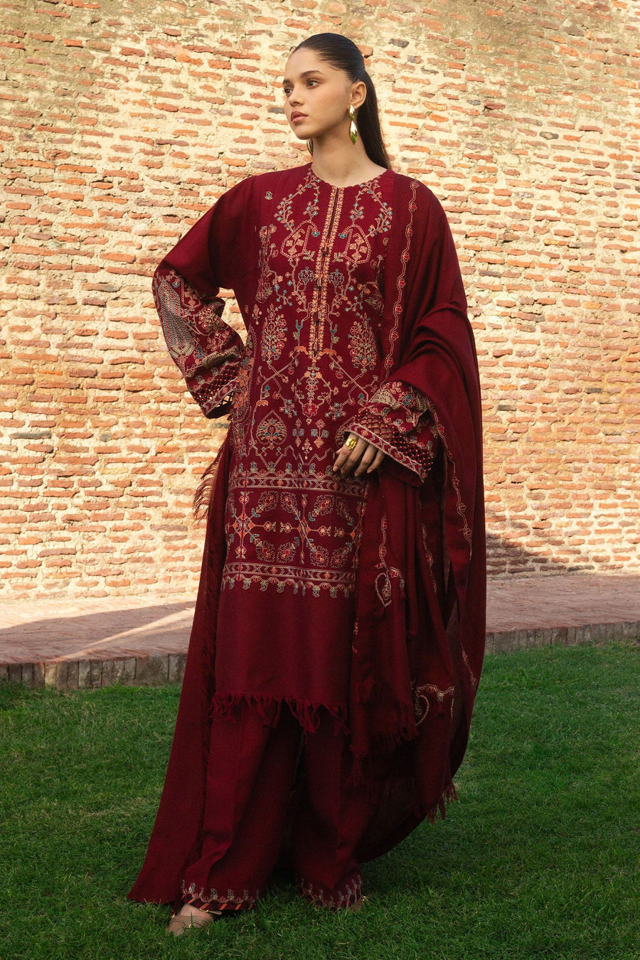 Zara Shahjahan Embroidered Khaddar Unstitched 3Pc Suit D-08 RAHA