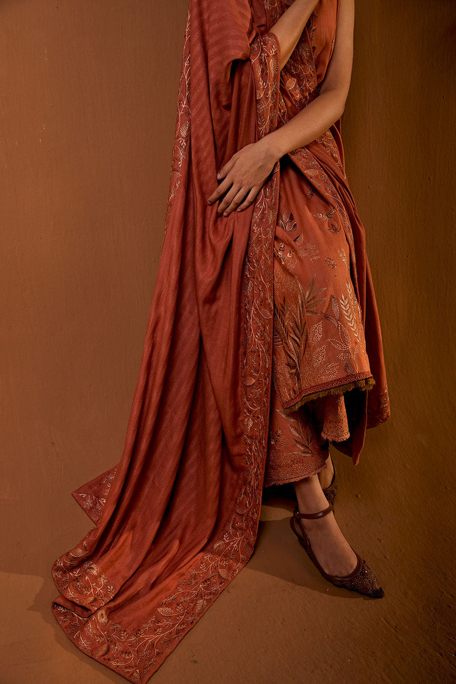 Sobia Nazir Embroidered Khaddar Unstitched 3Pc Suit WS25-4A