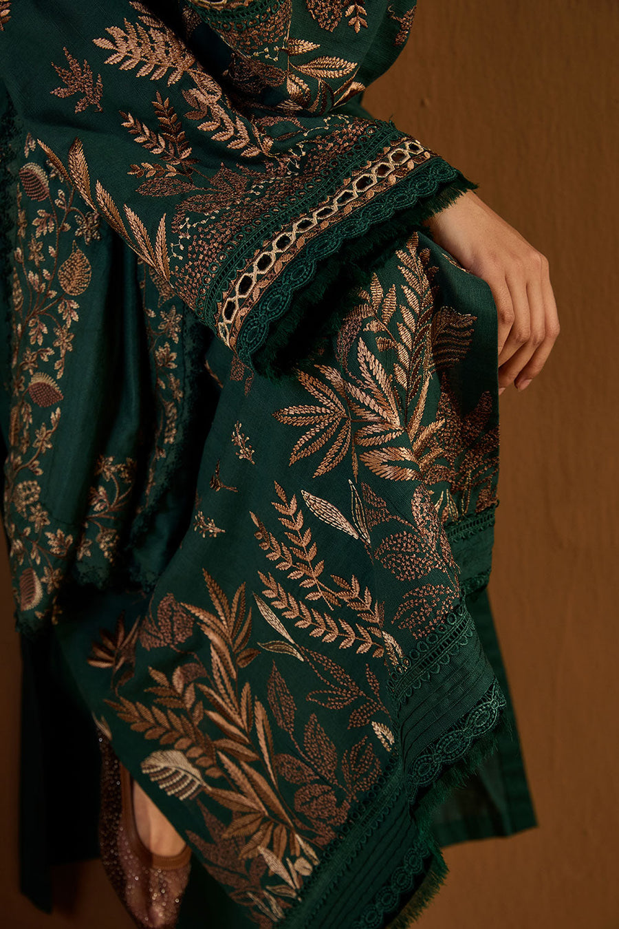Sobia Nazir Embroidered Khaddar Unstitched 3Pc Suit WS25-4B