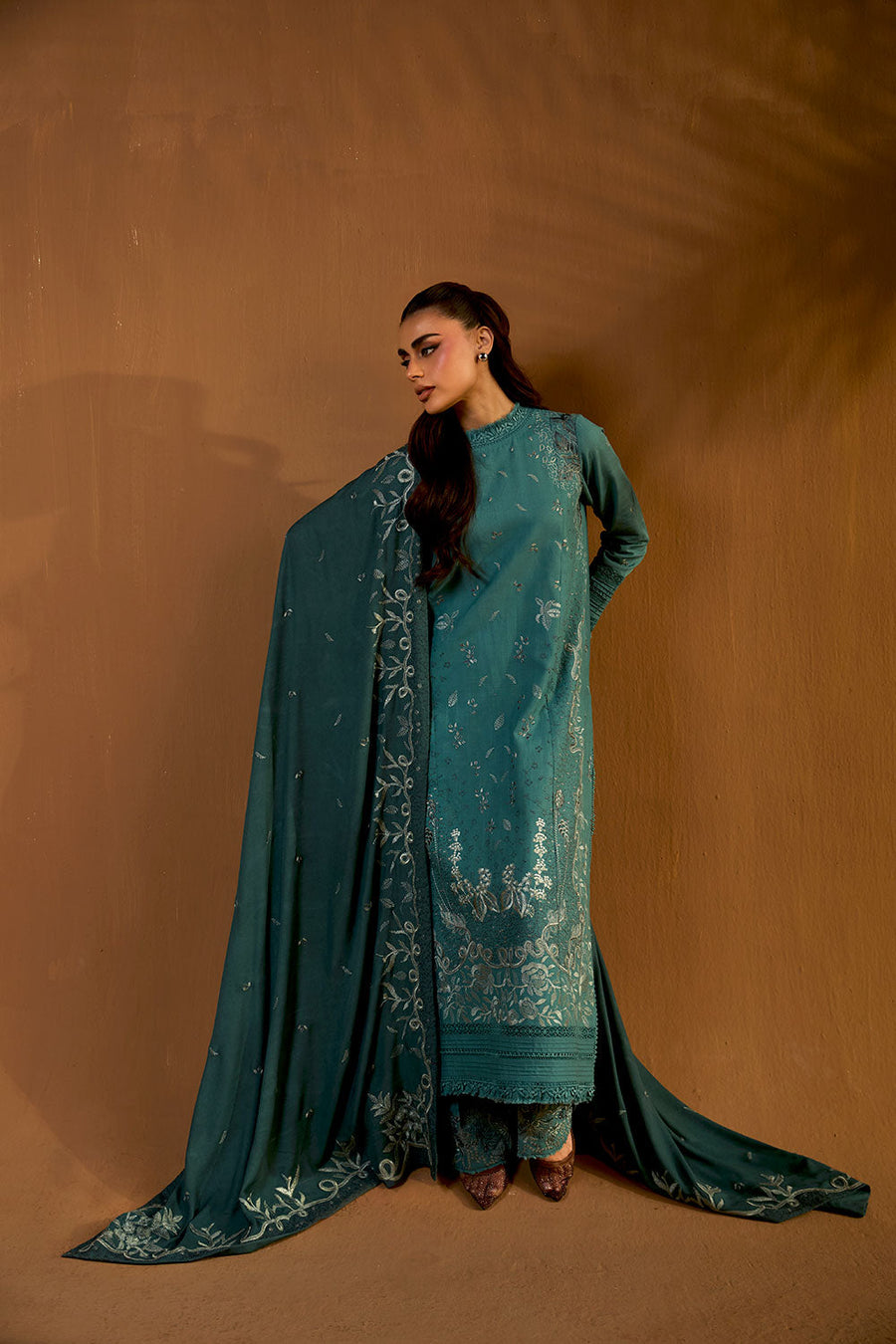 Sobia Nazir Embroidered Khaddar Unstitched 3Pc Suit WS25-5A
