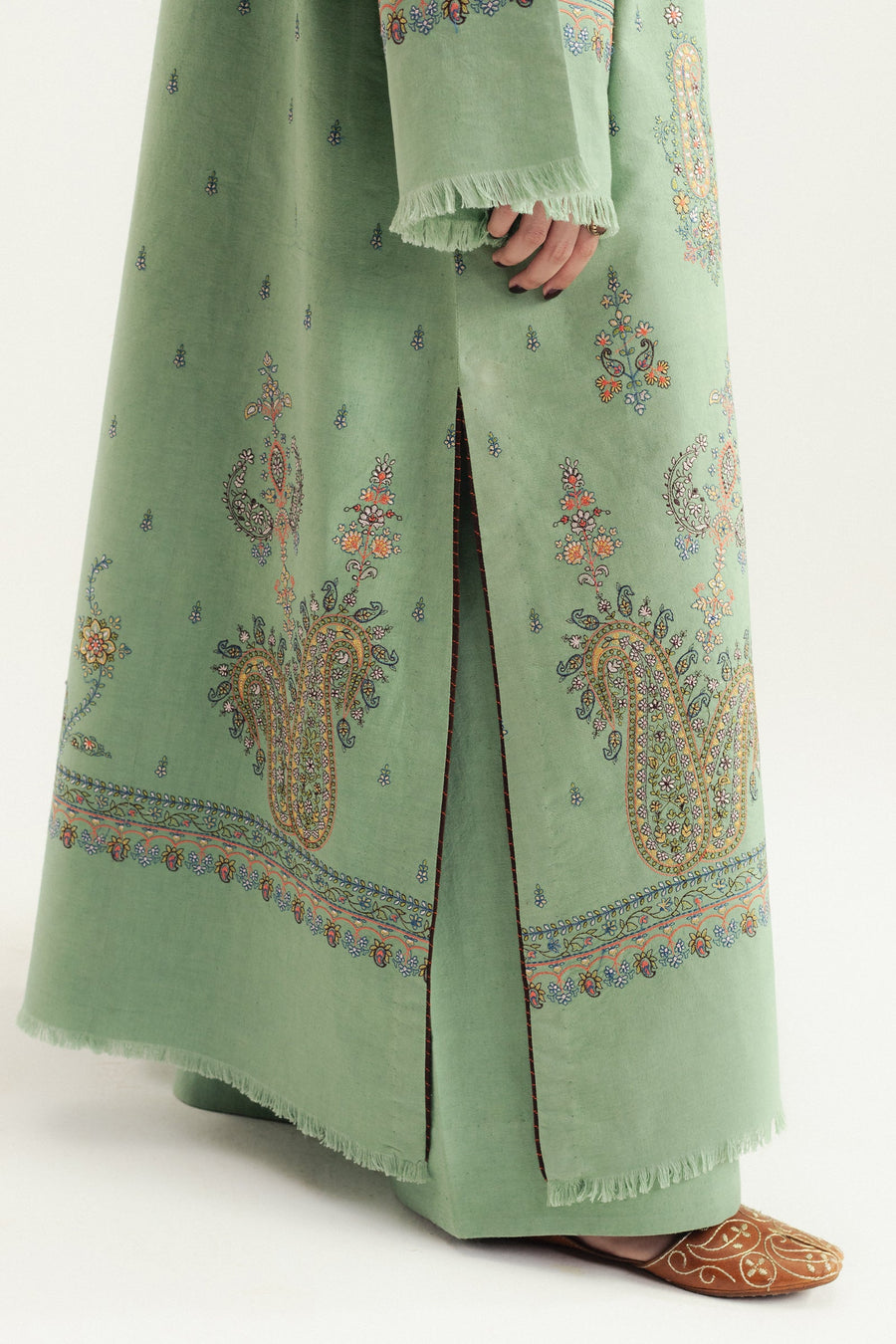 Zara Shahjahan Embroidered Karandi Unstitched 3Pc Suit WS25-D4 Keran