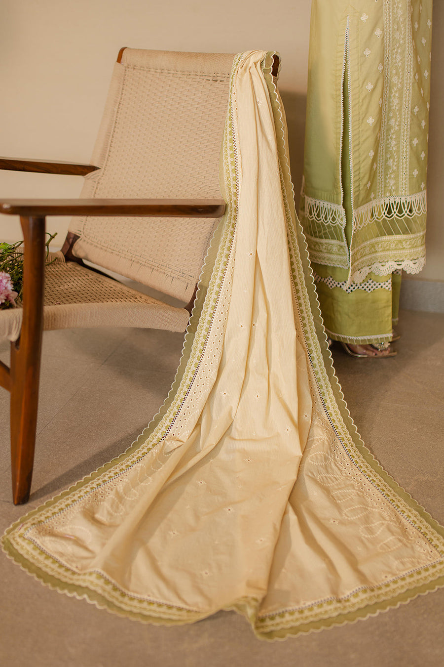 Zellbury Embroidered Chikankari Cotton Unstitched 3Pc Suit WUC24E30702