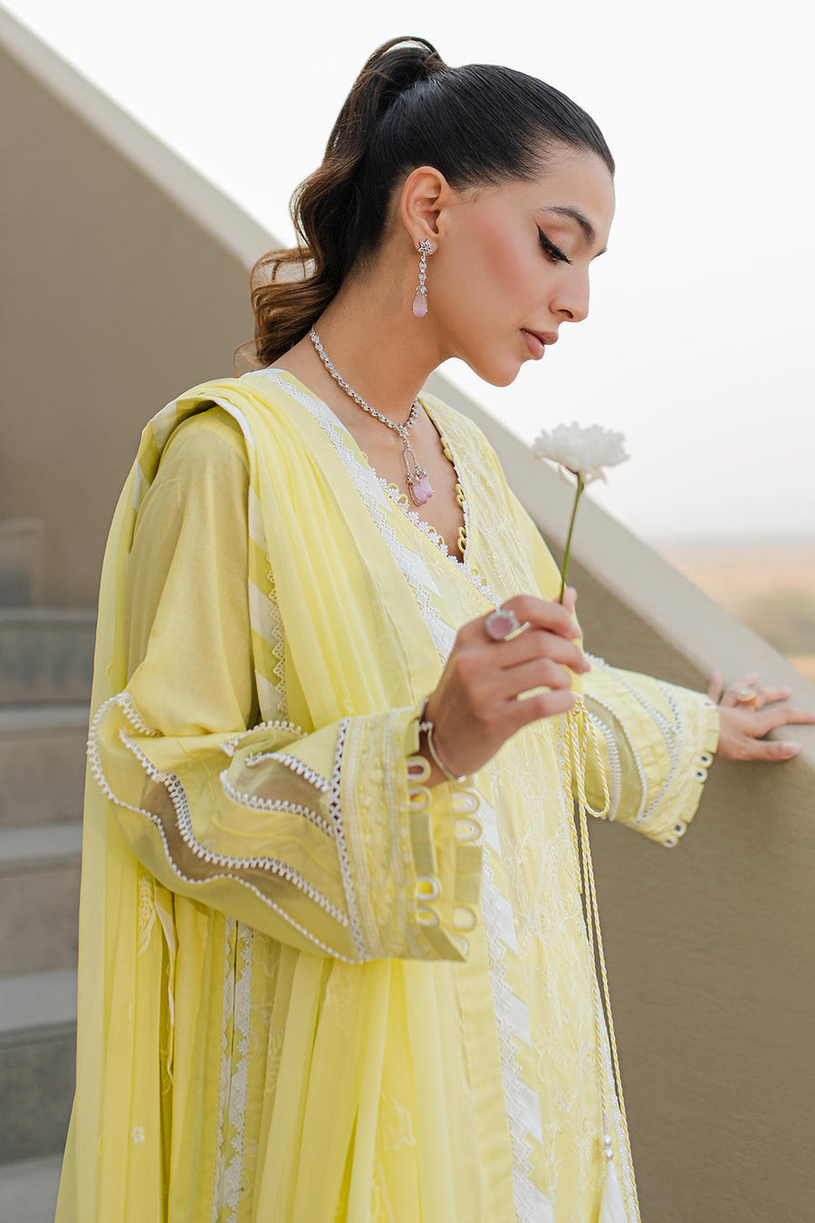 Zellbury Embroidered Chikankari Cotton Unstitched 3Pc Suit WUC24E30707