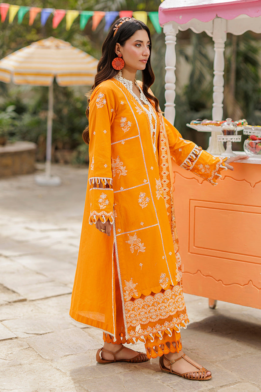 Zellbury Chikankari Embroidered Cotton Unstitched 3Pc Suit WUC25E34017