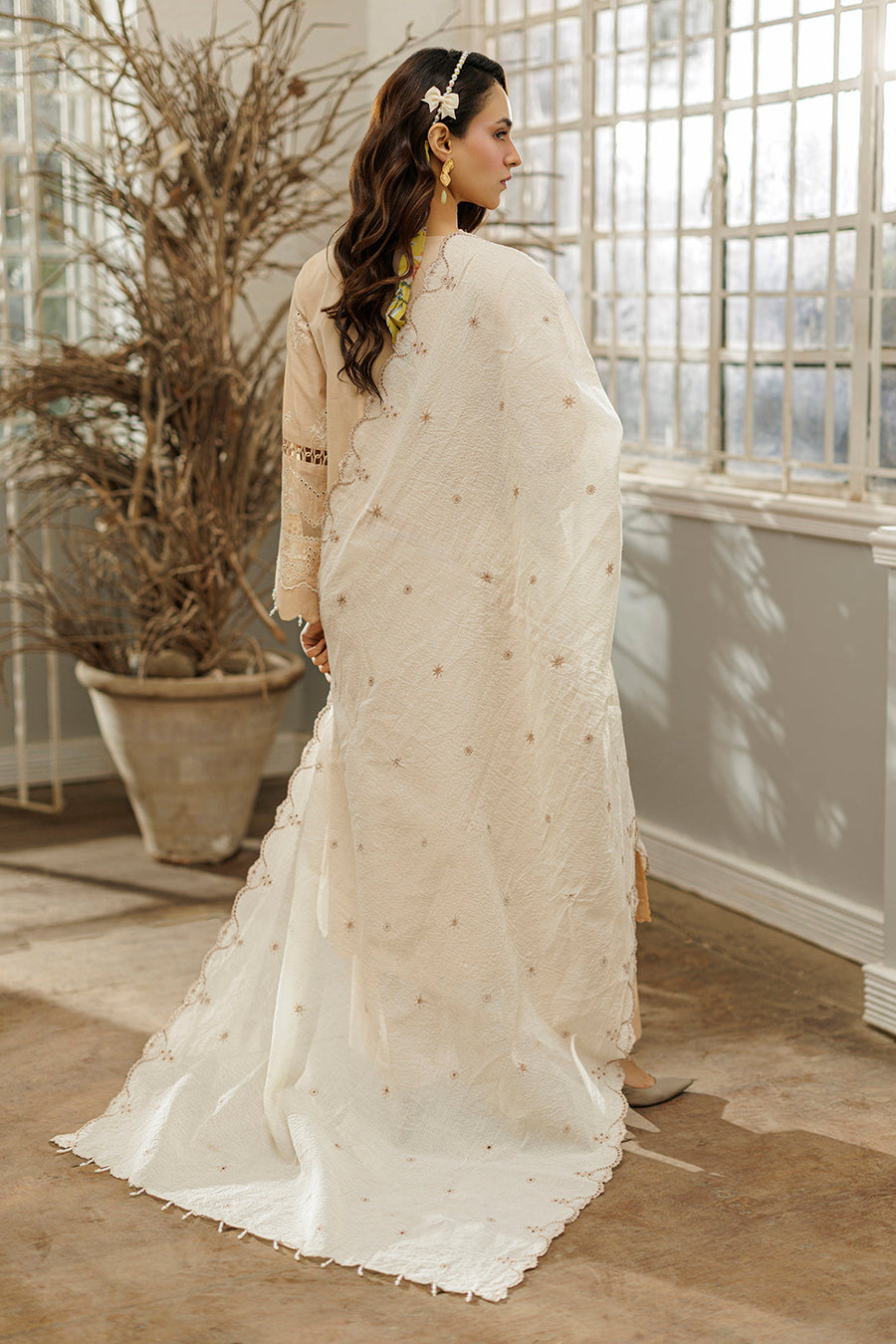 Zellbury Chikankari Embroidered Cotton Unstitched 3Pc Suit WUC25E34018