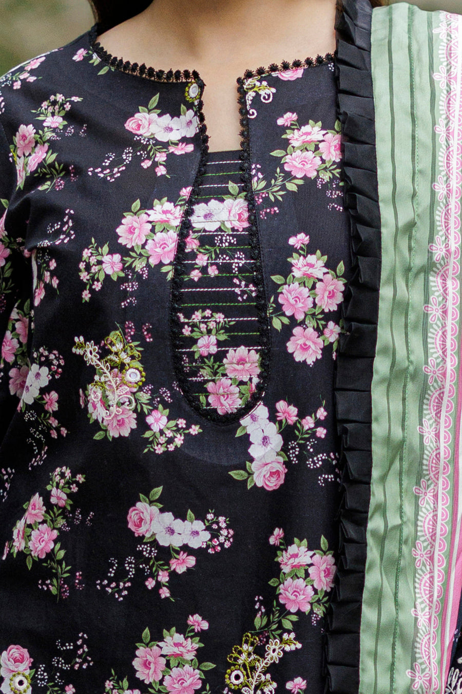 Zellbury Chikankari Embroidered Cotton Unstitched 3Pc Suit WUC25E34042