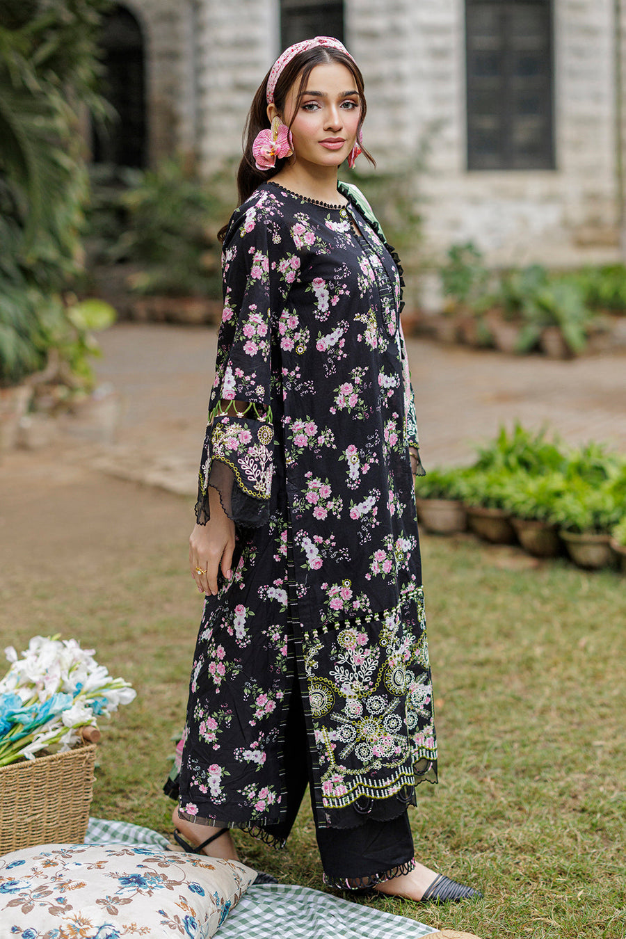 Zellbury Chikankari Embroidered Cotton Unstitched 3Pc Suit WUC25E34042