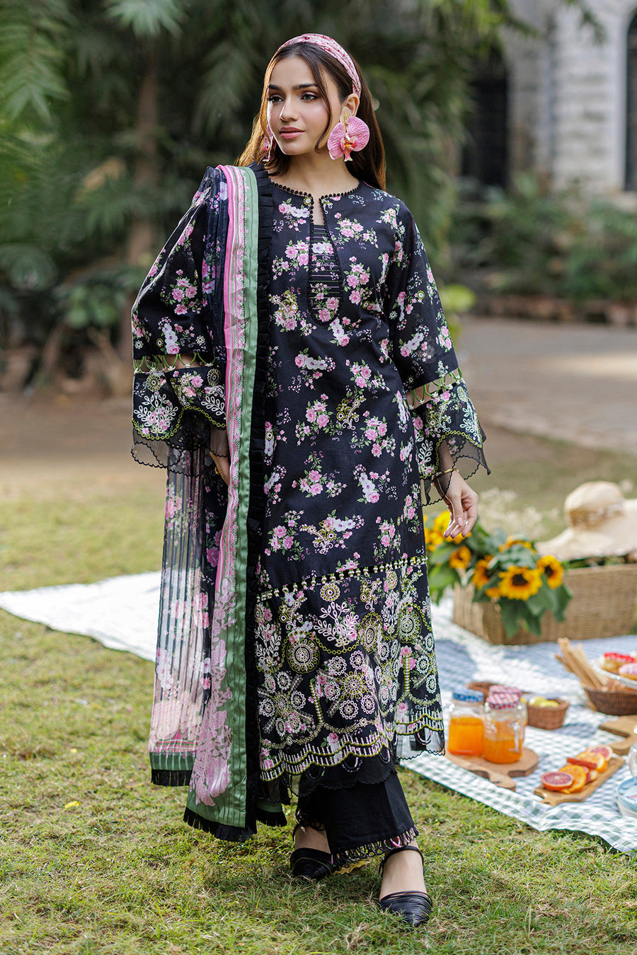 Zellbury Chikankari Embroidered Cotton Unstitched 3Pc Suit WUC25E34042