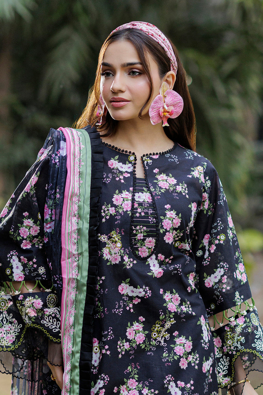 Zellbury Chikankari Embroidered Cotton Unstitched 3Pc Suit WUC25E34042