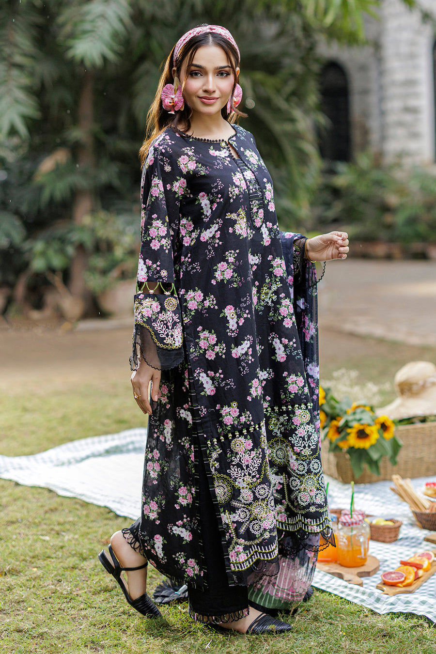 Zellbury Chikankari Embroidered Cotton Unstitched 3Pc Suit WUC25E34042