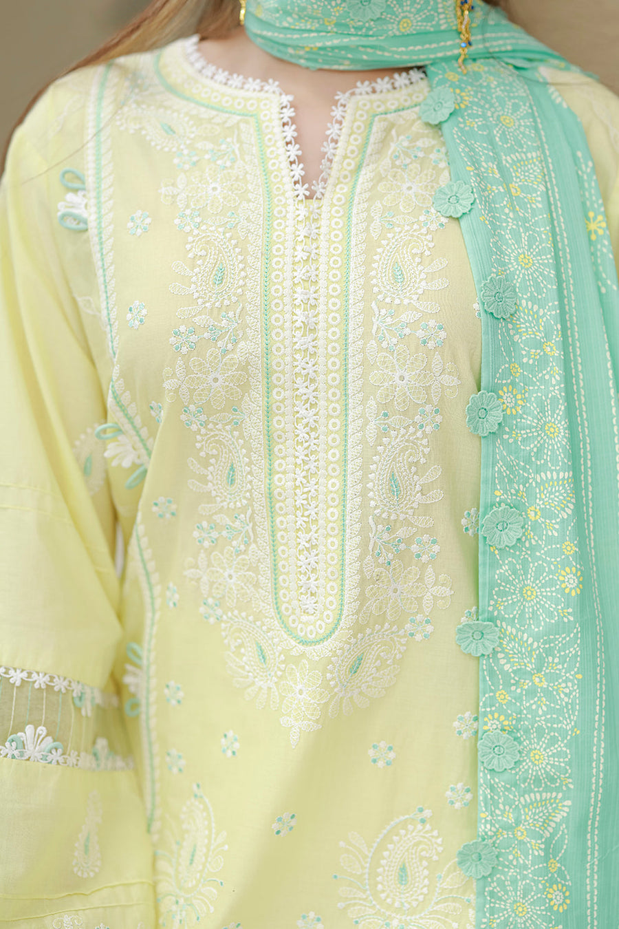 Zellbury Chikankari Embroidered Cotton Unstitched 3Pc Suit WUC26E34046