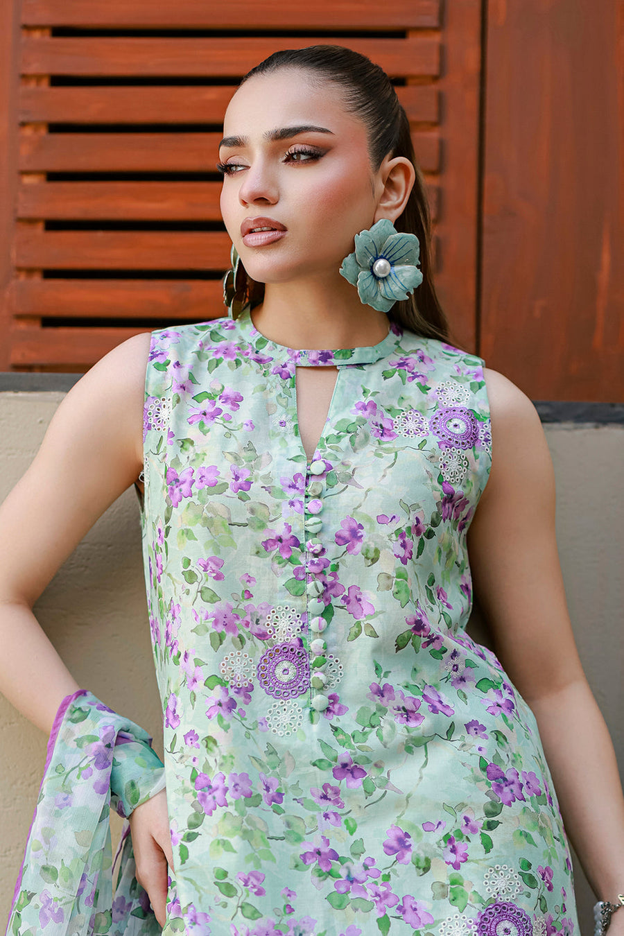 Zellbury Chikankari Embroidered Cotton Unstitched 3Pc Suit WUC26E34053