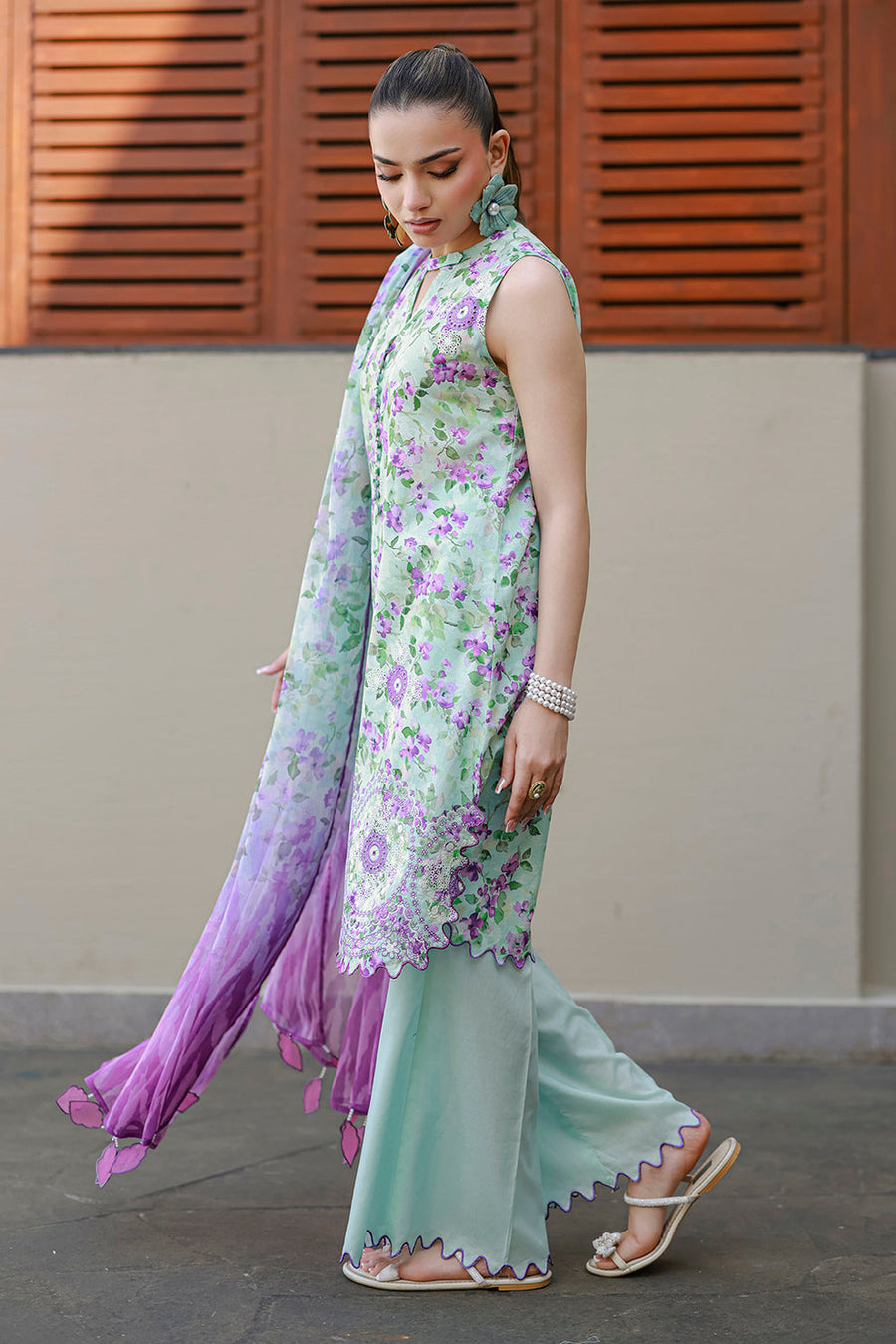 Zellbury Chikankari Embroidered Cotton Unstitched 3Pc Suit WUC26E34053