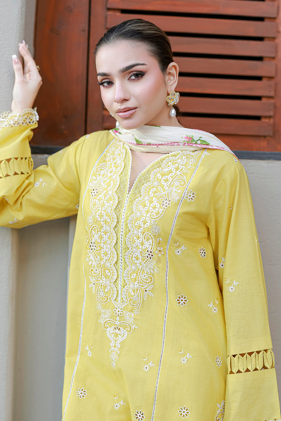 Zellbury Chikankari Embroidered Cotton Unstitched 3Pc Suit WUC26E34056
