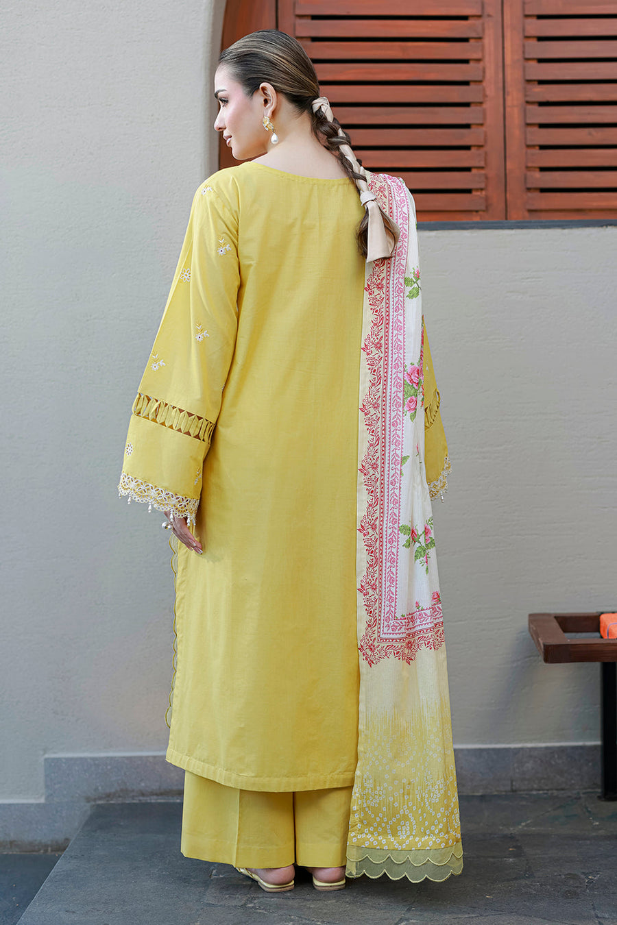 Zellbury Chikankari Embroidered Cotton Unstitched 3Pc Suit WUC26E34056