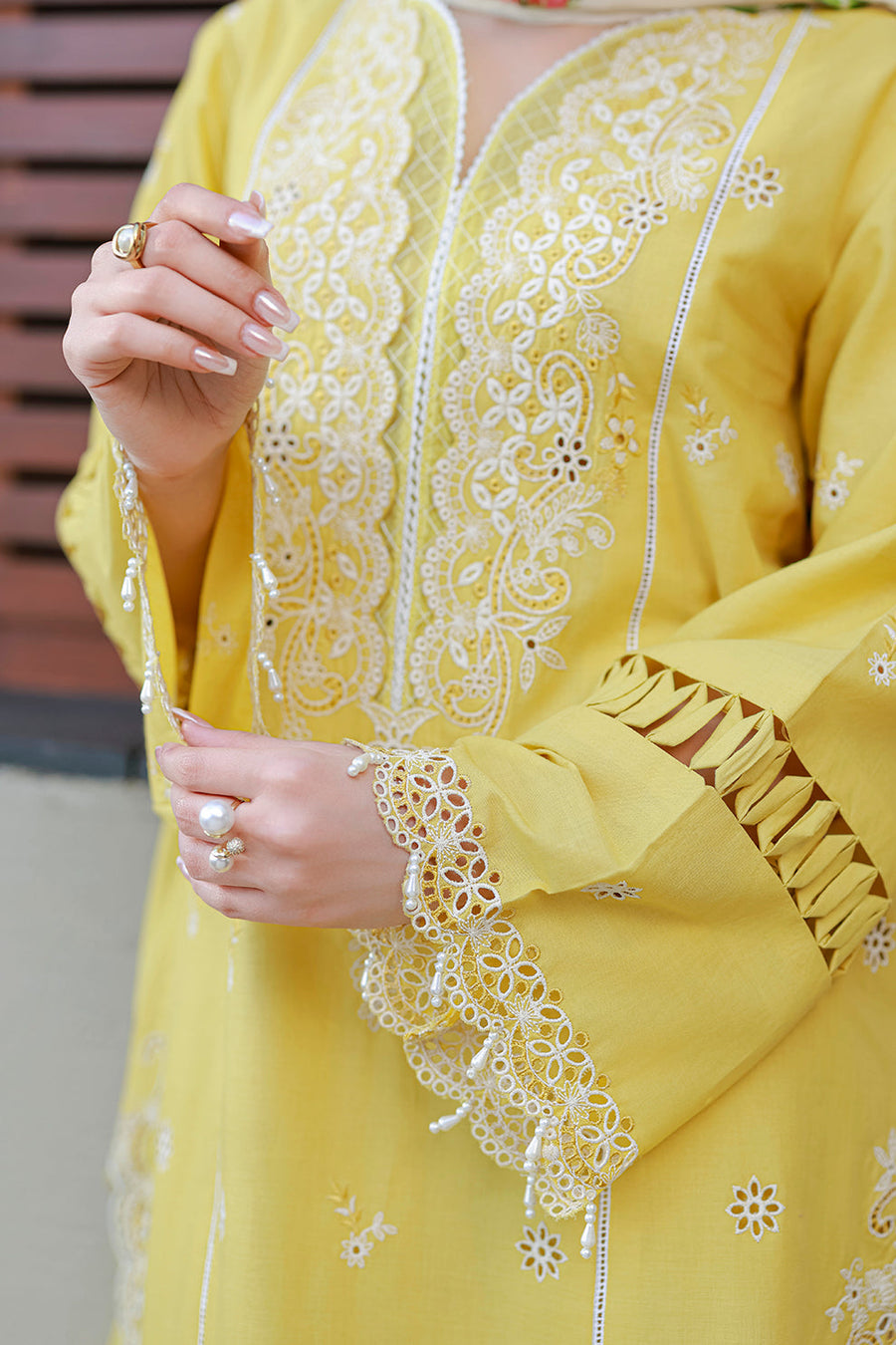Zellbury Chikankari Embroidered Cotton Unstitched 3Pc Suit WUC26E34056