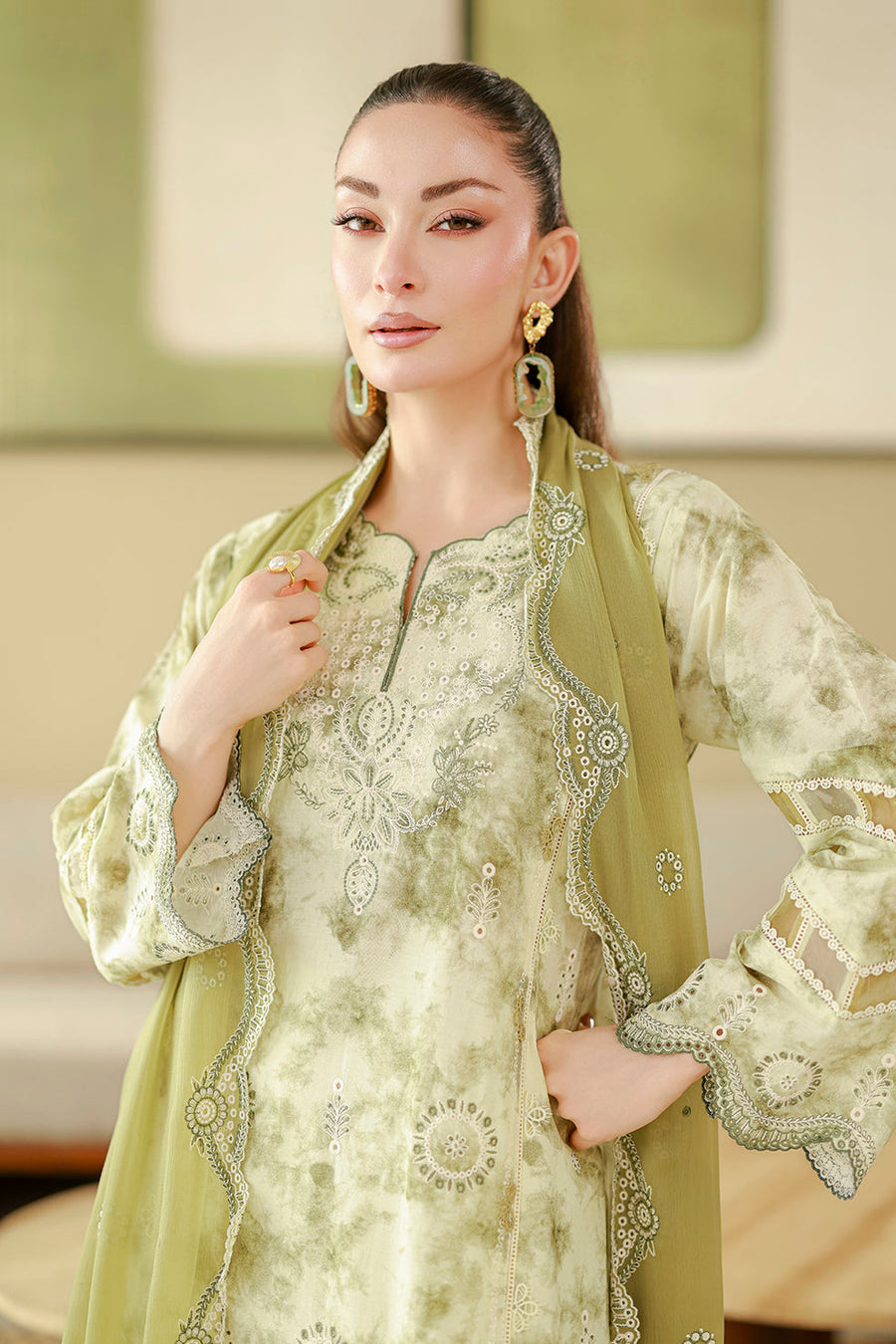 Zellbury Chikankari Embroidered Cotton Unstitched 3Pc Suit WUC26E34065