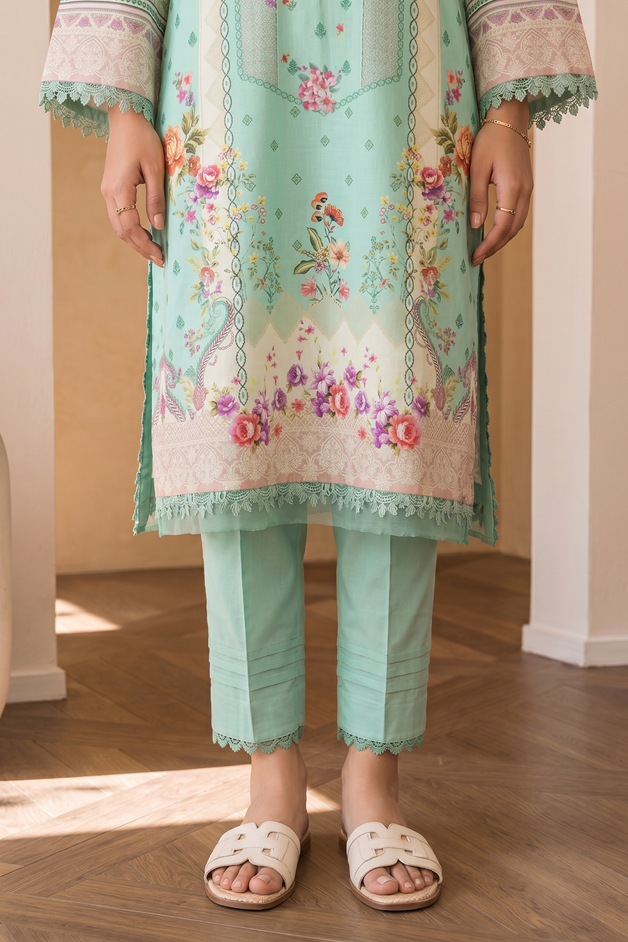 Zellbury Digital Printed Cotton Unstitched 3Pc Suit WUCQ1X30034