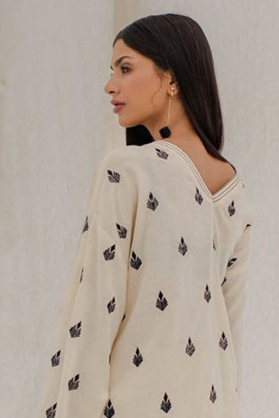Zellbury Vol-04 Embroidered Lawn Unstitched 2 Piece Suit WUS23E20657