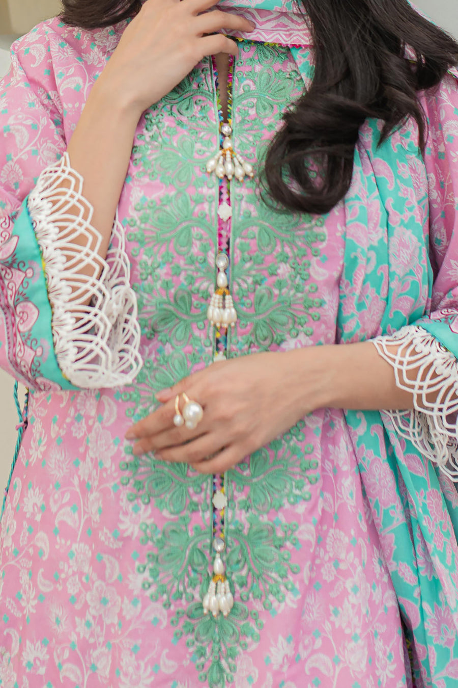 Zellbury Essential Embroidered Lawn Unstitched 2Pc Suit WUS24E21175
