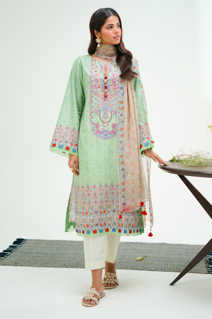 Zellbury Essential Embroidered Lawn Unstitched 2Pc Suit WUS24E21715