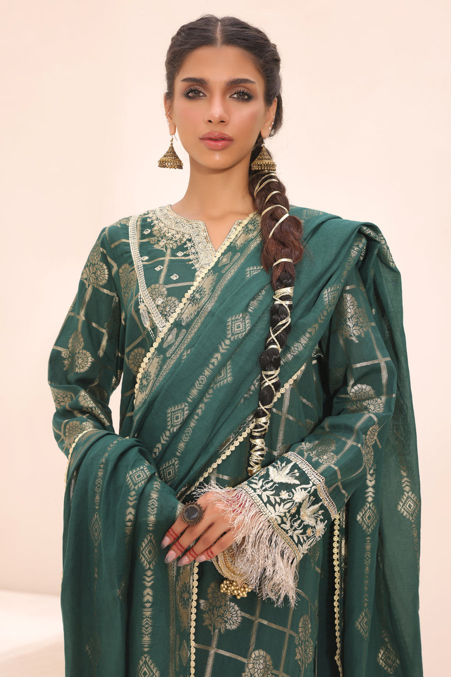 Zellbury Signature Embroidered Lawn Unstitched 3Pc Suit WUS24E31805