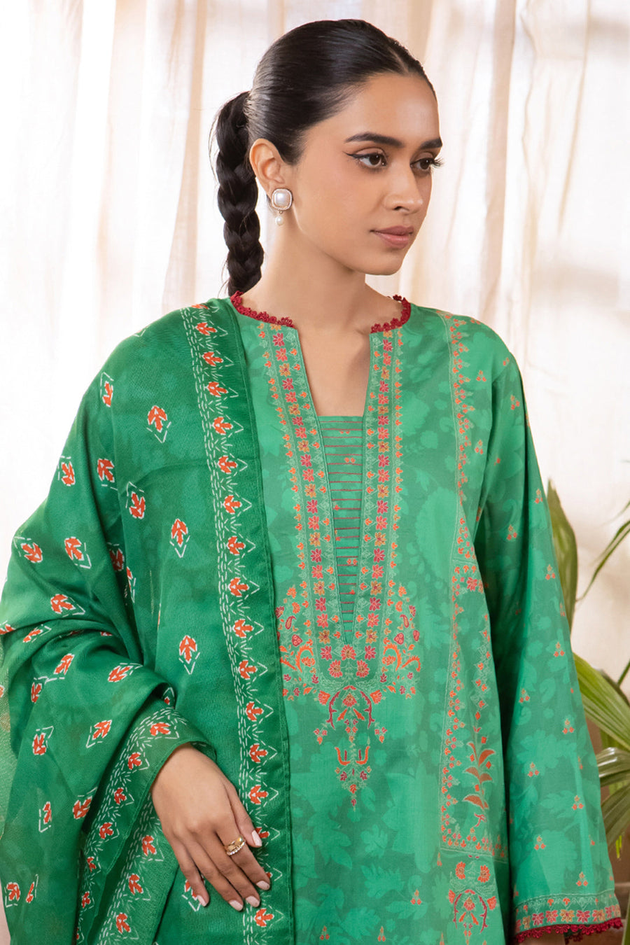 Zellbury Essential Digital Printed Lawn Unstitched 3Pc Suit WUS24X31048