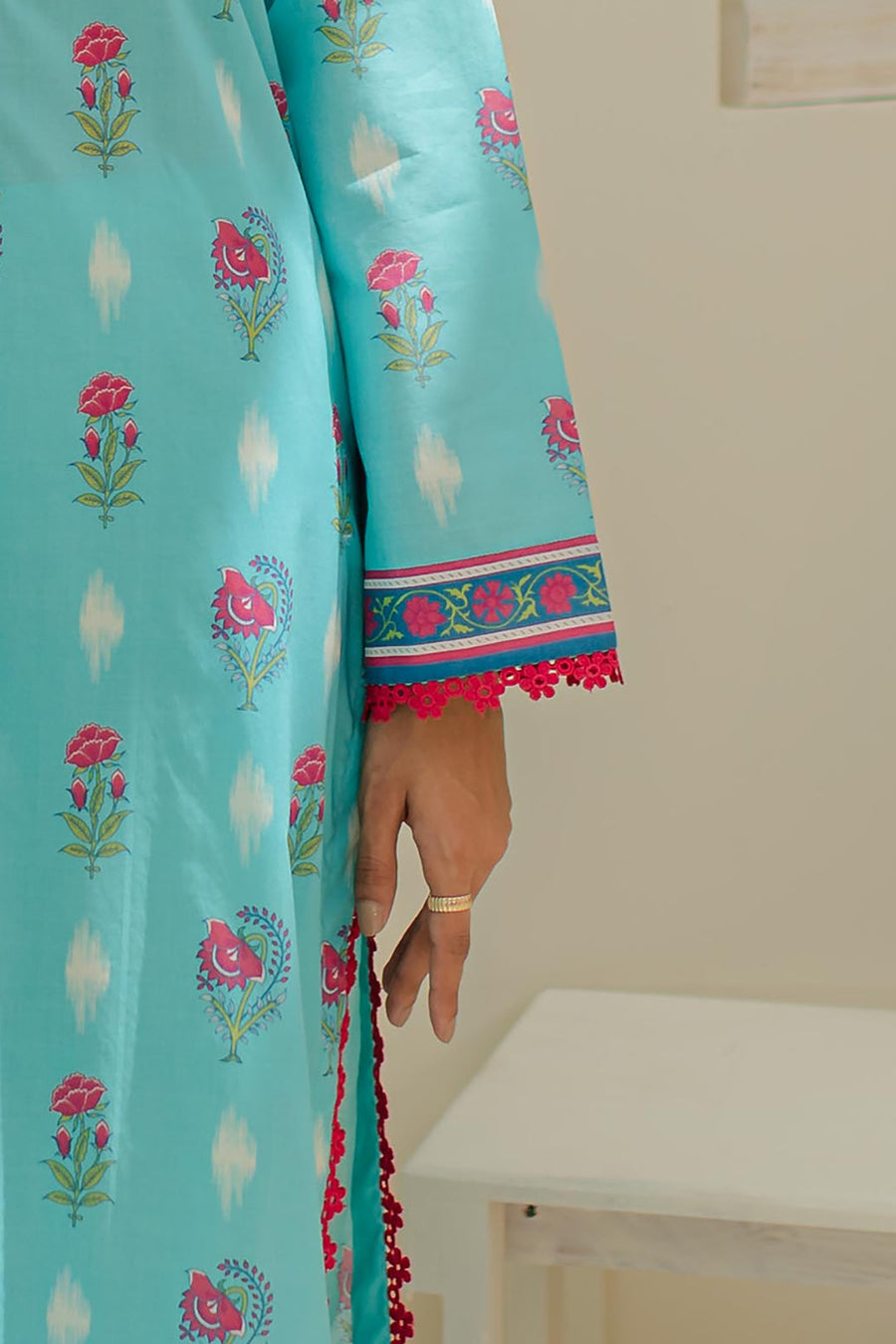 Zellbury Essential Digital Printed Lawn Unstitched 3Pc Suit WUS24X31193