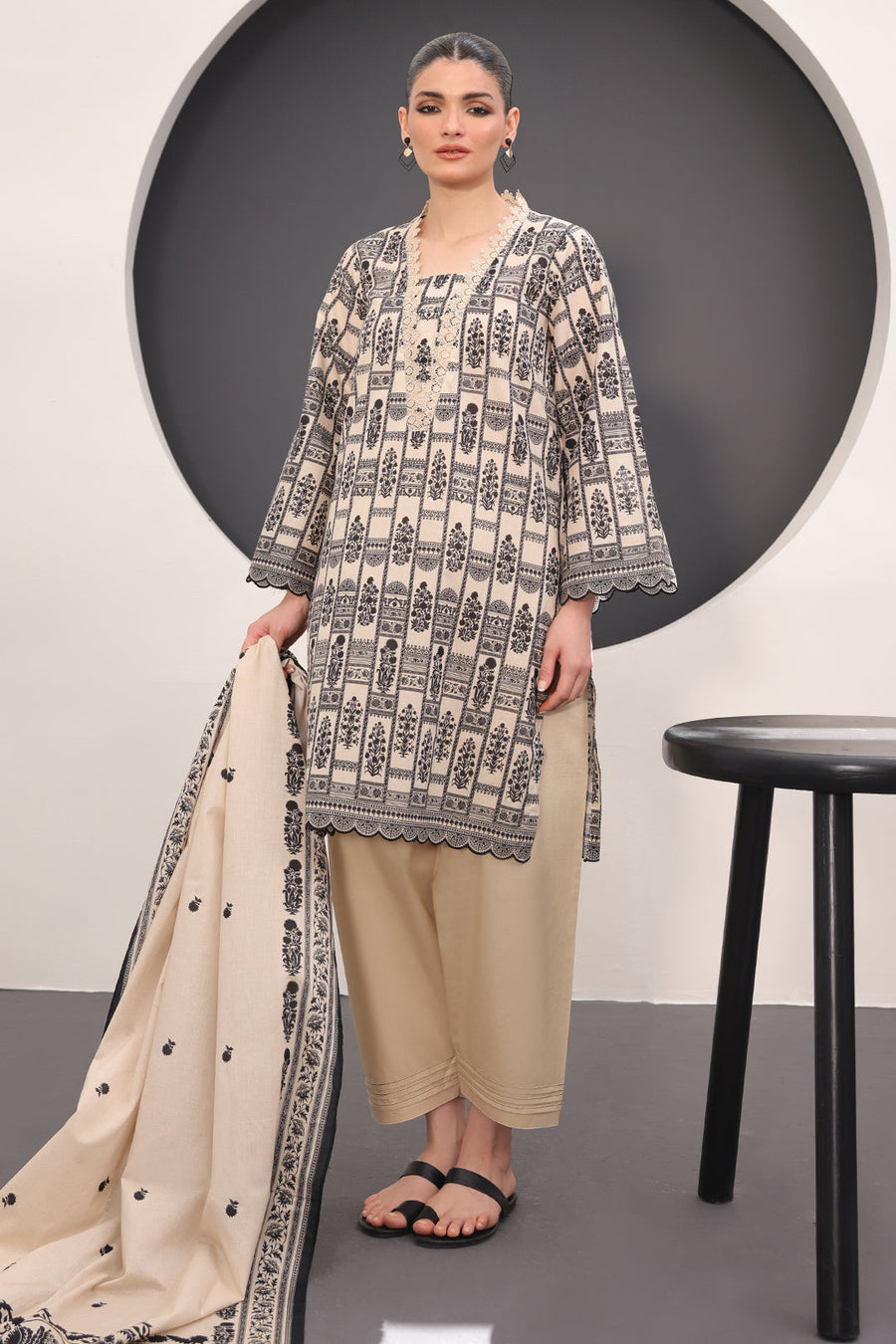 Zellbury Monochrome Printed Lawn Unstitched 3Pc Suit WUS24X31511
