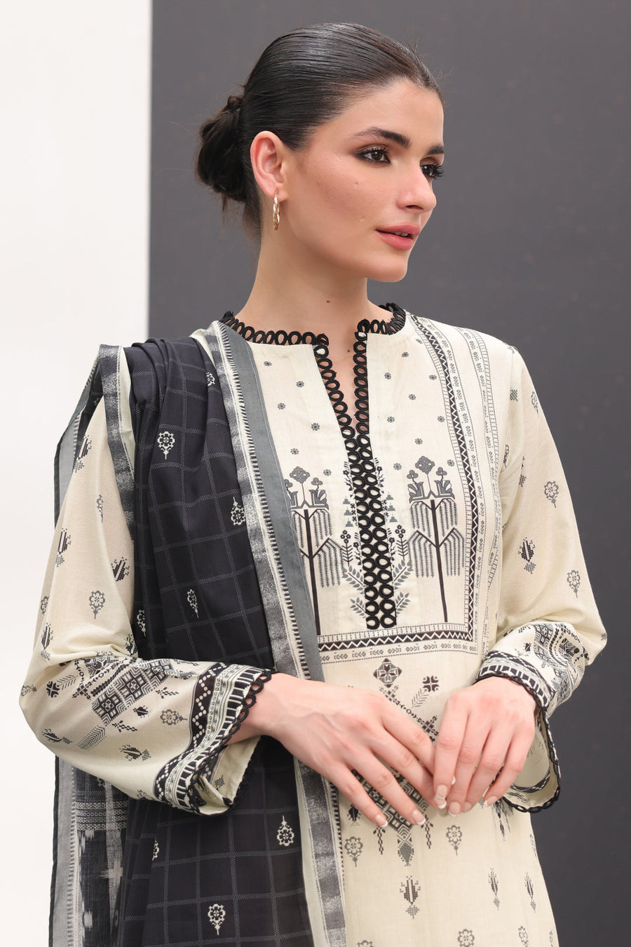 Zellbury Monochrome Printed Lawn Unstitched 3Pc Suit WUS24X31520