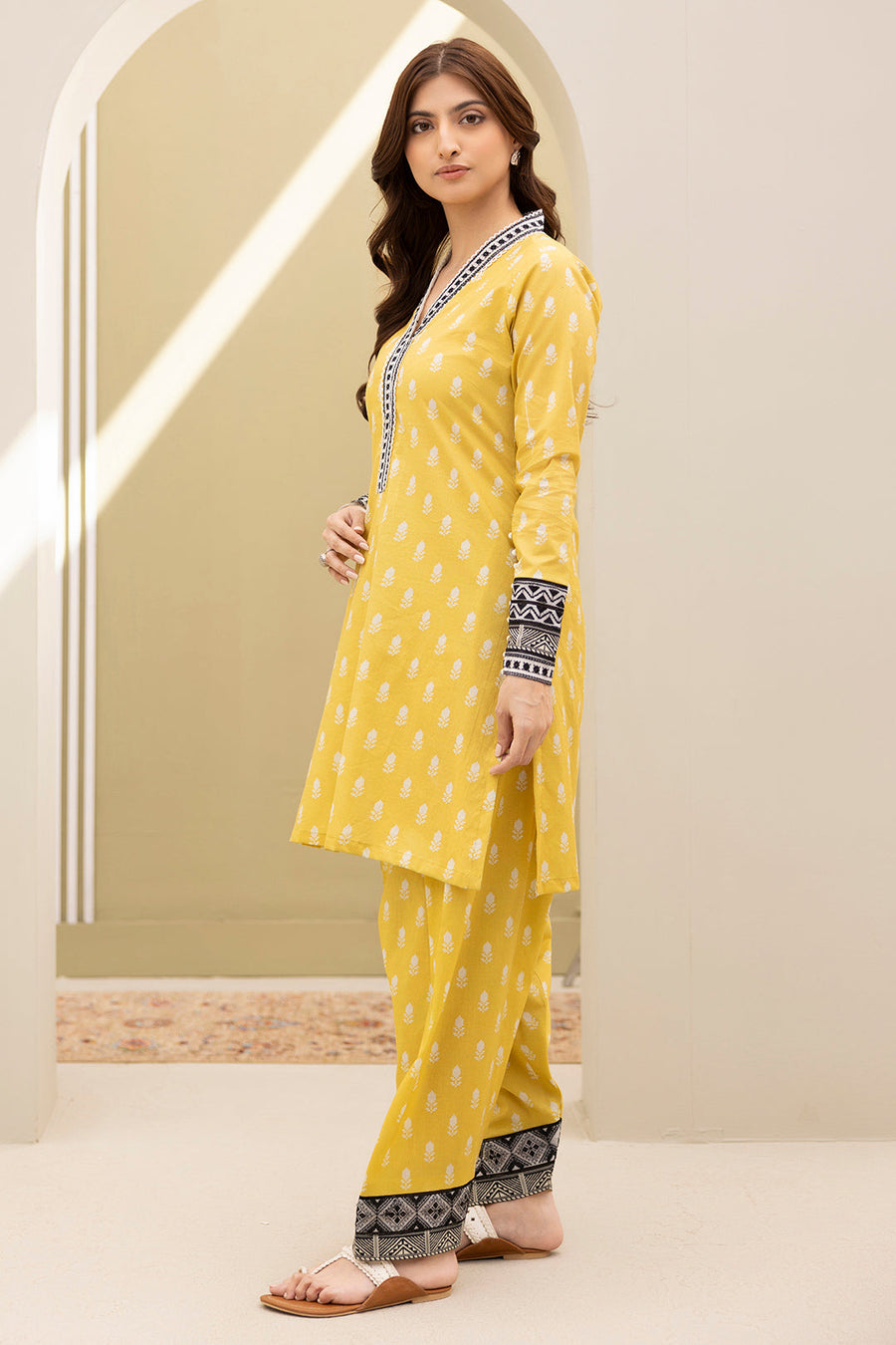 Zellbury Summer Embroidered Lawn Unstitched 2Pc Suit WUS25E20170