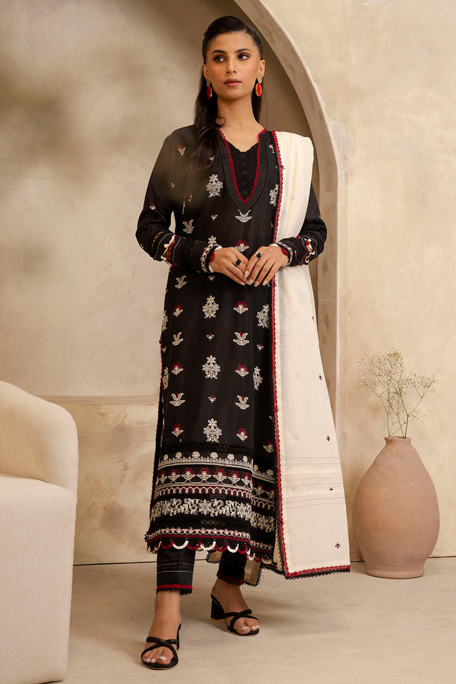 Zellbury Summer Embroidered Cambric Unstitched 3Pc Suit WUS25E30295