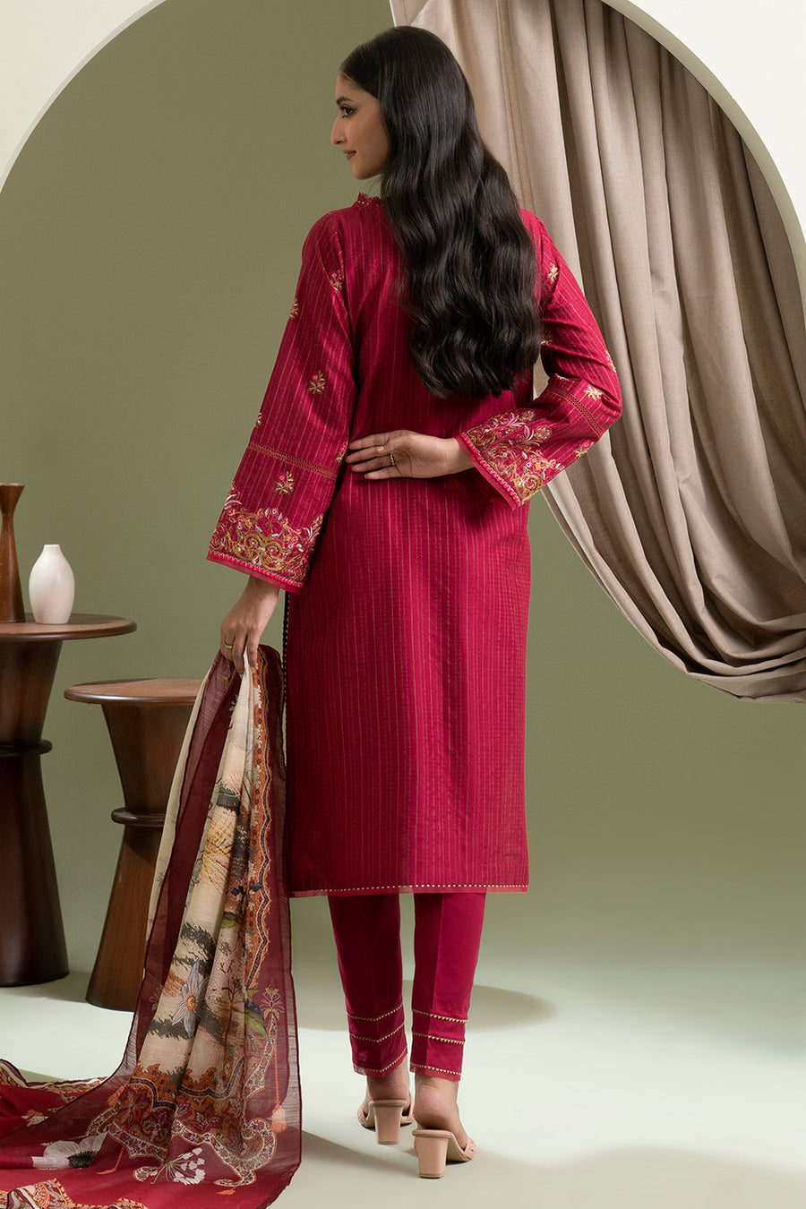 Zellbury Summer Embroidered Lawn Unstitched 3Pc Suit WUS25E30346