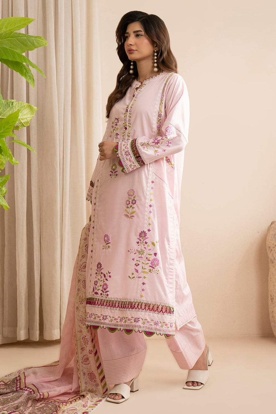 Zellbury Embroidered Lawn Unstitched 3Pc Suit WUS25E30357
