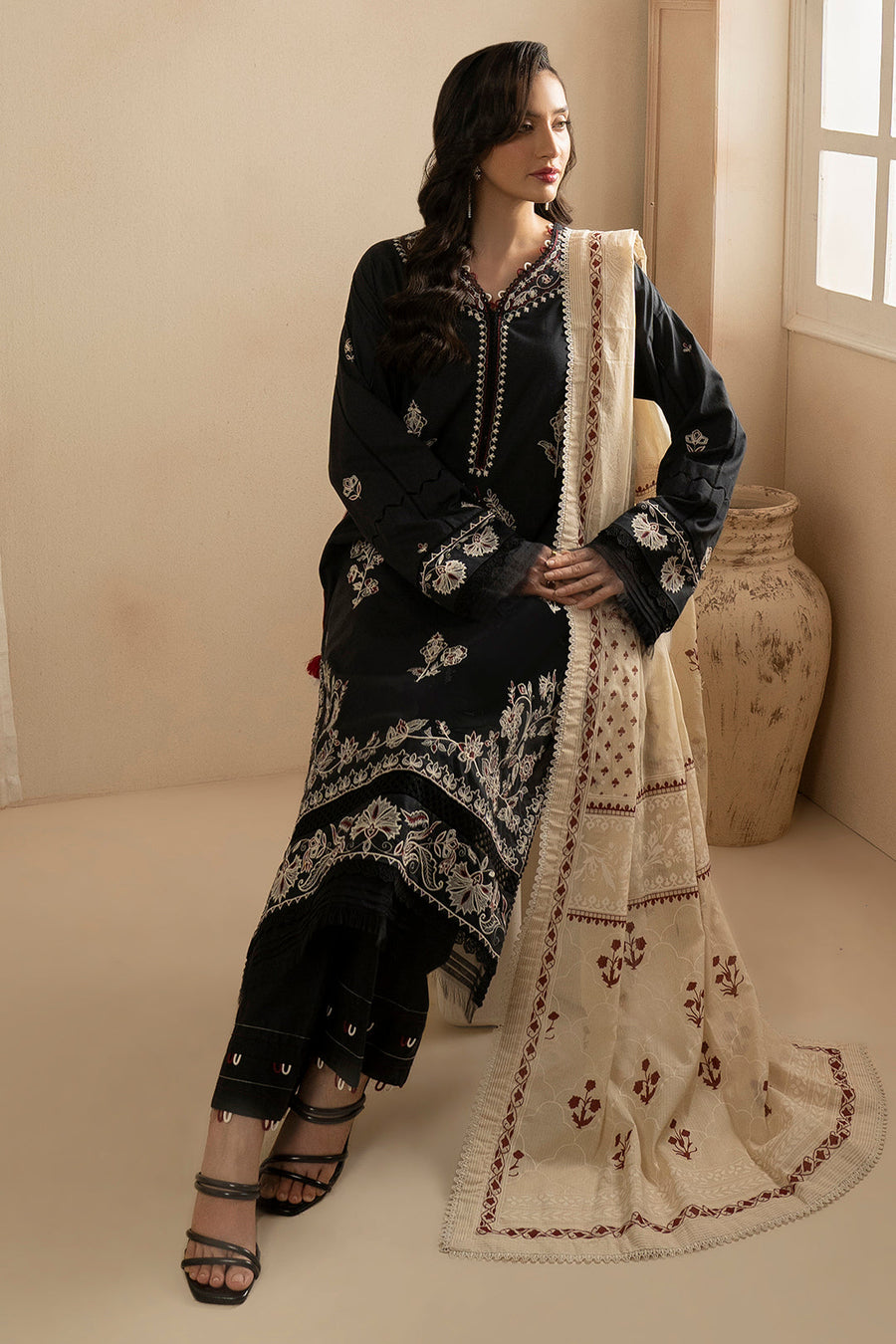 Zellbury Summer Embroidered Lawn Unstitched 3Pc Suit WUS25E30362