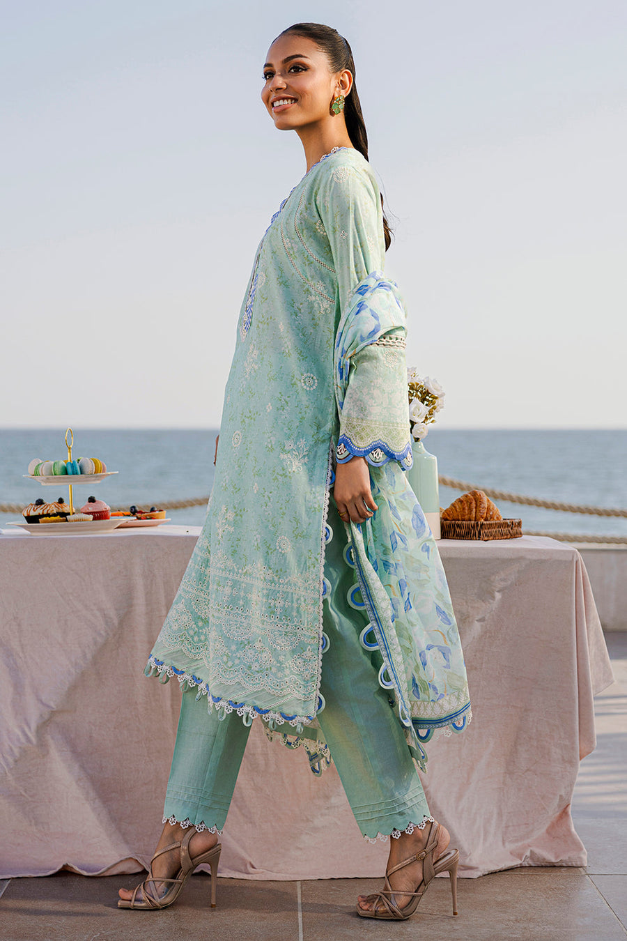 Zellbury Chikankari Embroidered Lawn Unstitched 3Pc Suit WUS25E30529