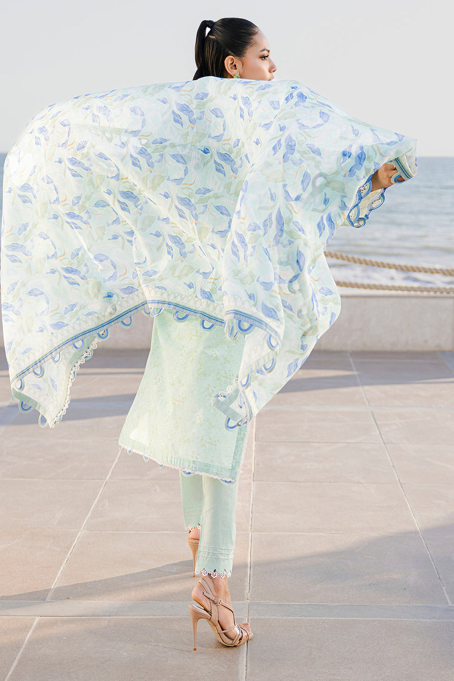 Zellbury Chikankari Embroidered Lawn Unstitched 3Pc Suit WUS25E30529