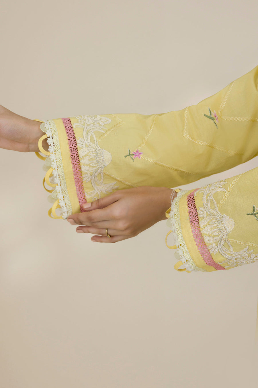 Zellbury Embroidered Lawn Unstitched 3Pc Suit WUS25E30534