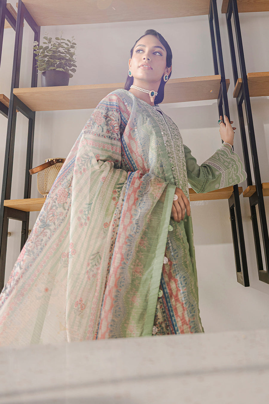 Zellbury Chikankari Embroidered Lawn Unstitched 3Pc Suit WUS25E30812
