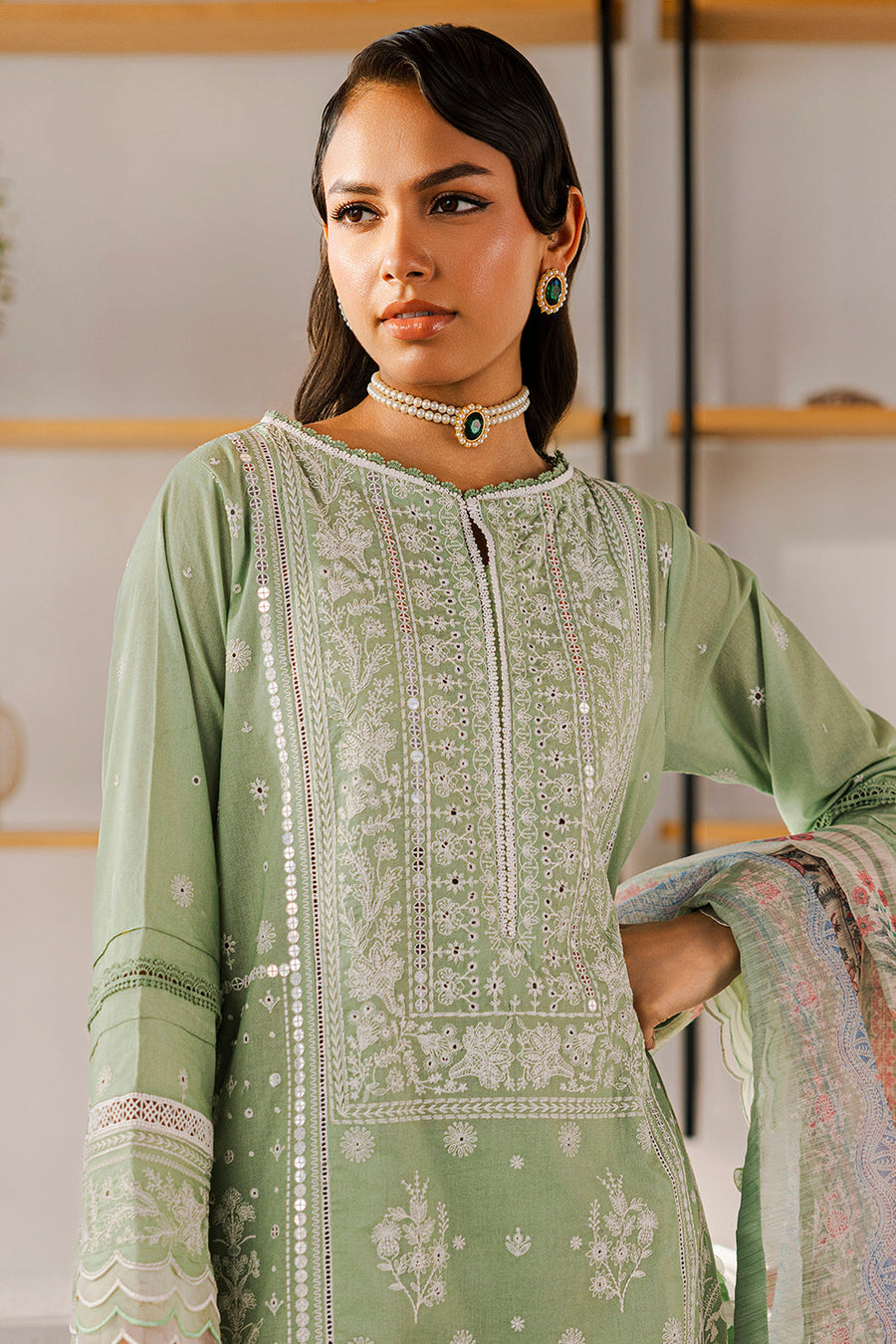 Zellbury Chikankari Embroidered Lawn Unstitched 3Pc Suit WUS25E30812