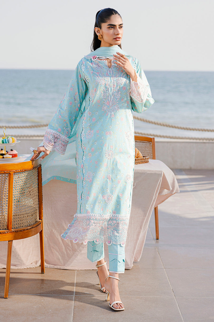 Zellbury Chikankari Embroidered Lawn Unstitched 3Pc Suit WUS25E30813