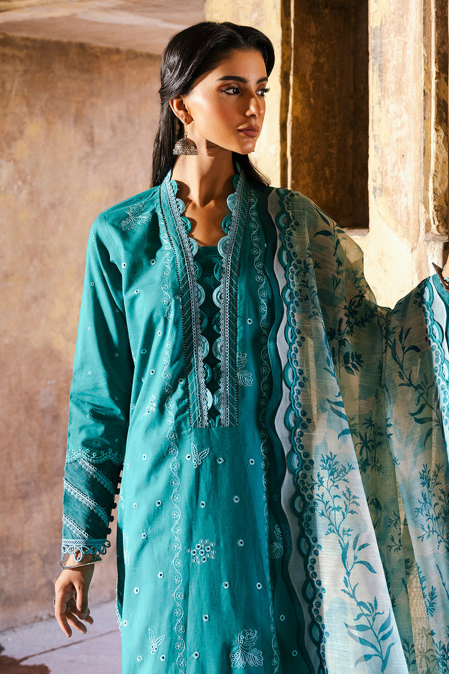 Zellbury Chikankari Embroidered Lawn Unstitched 3Pc Suit WUS25E30823