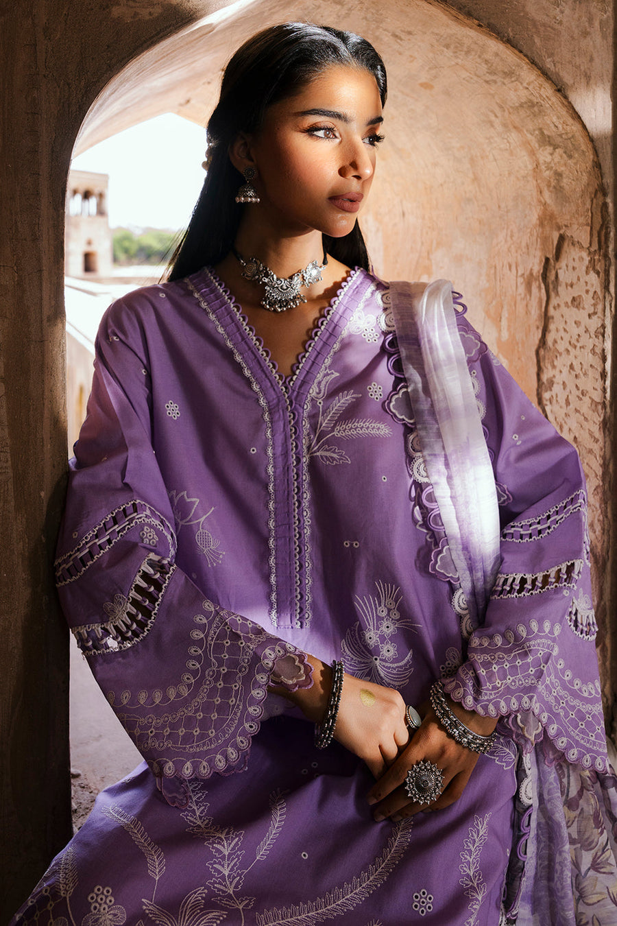 Zellbury Chikankari Embroidered Lawn Unstitched 3Pc Suit WUS25E30827