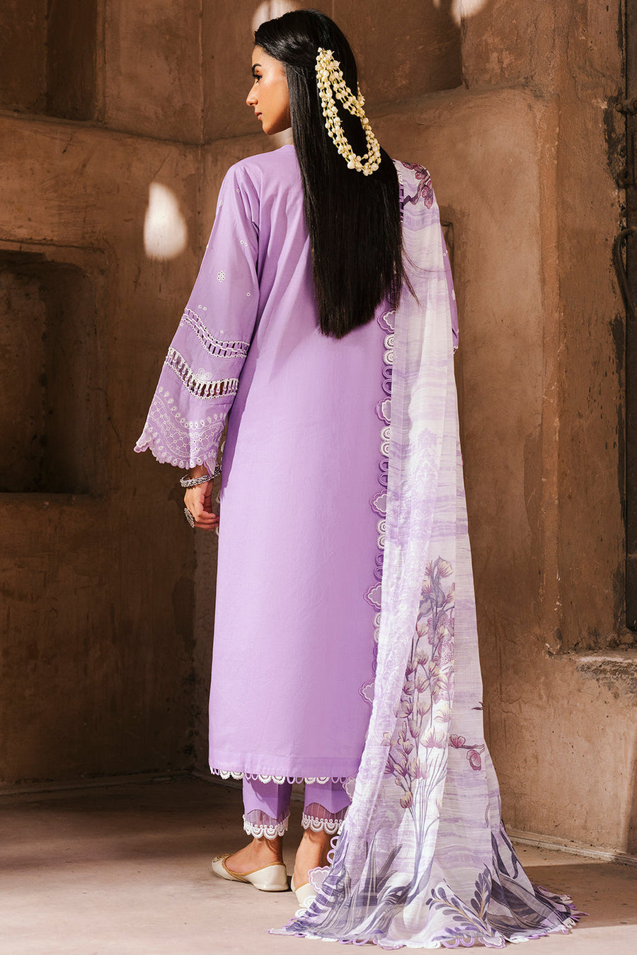 Zellbury Chikankari Embroidered Lawn Unstitched 3Pc Suit WUS25E30827