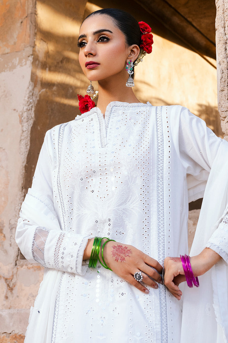 Zellbury Chikankari Embroidered Lawn Unstitched 3Pc Suit WUS25E30831