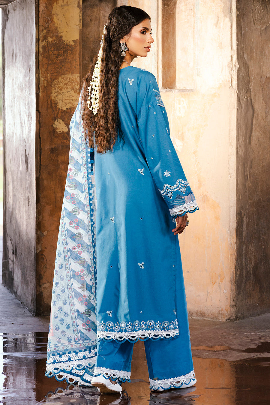 Zellbury Chikankari Embroidered Lawn Unstitched 3Pc Suit WUS25E30832