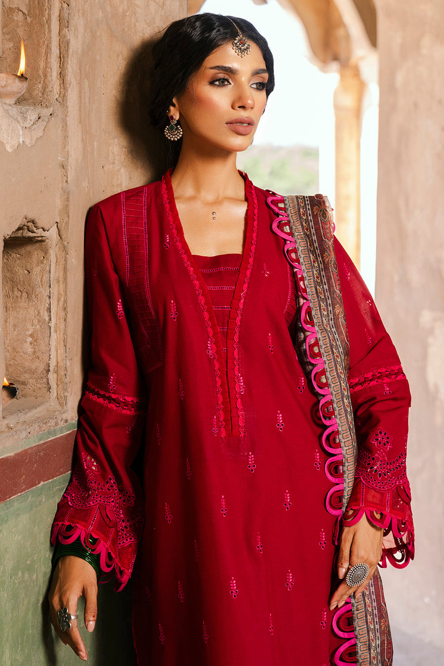 Zellbury Chikankari Embroidered Lawn Unstitched 3Pc Suit WUS25E30835